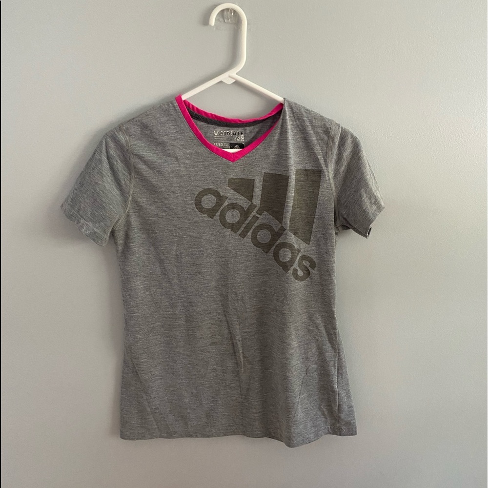 Adidas T-shirt (girls)